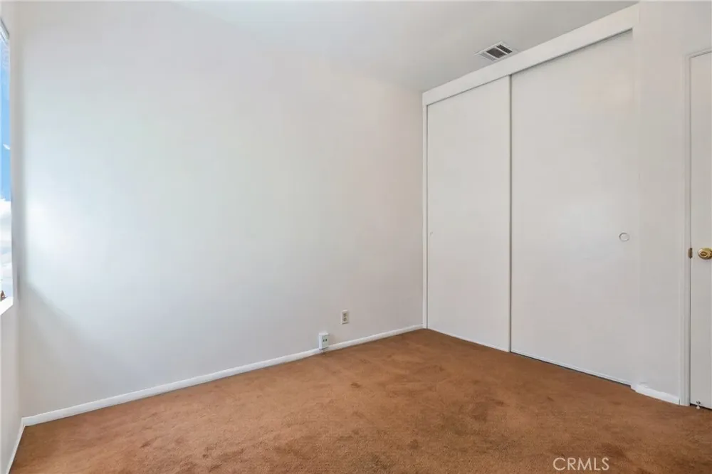 19134 Welby Reseda, CA 91335