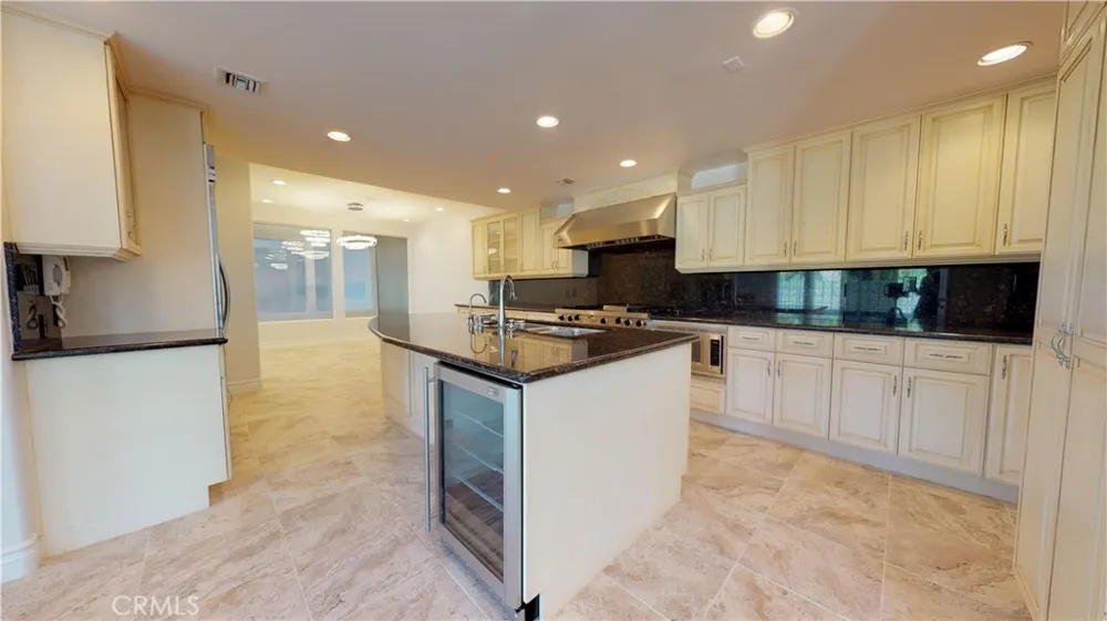 22500 Summit Ridge Chatsworth, CA 91311