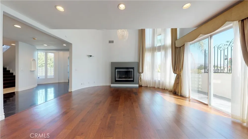 22500 Summit Ridge Chatsworth, CA 91311