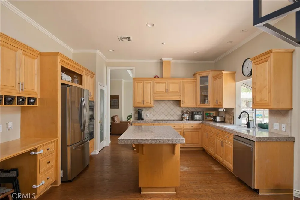 9726 Escondido Canyon Agua Dulce, CA 91390