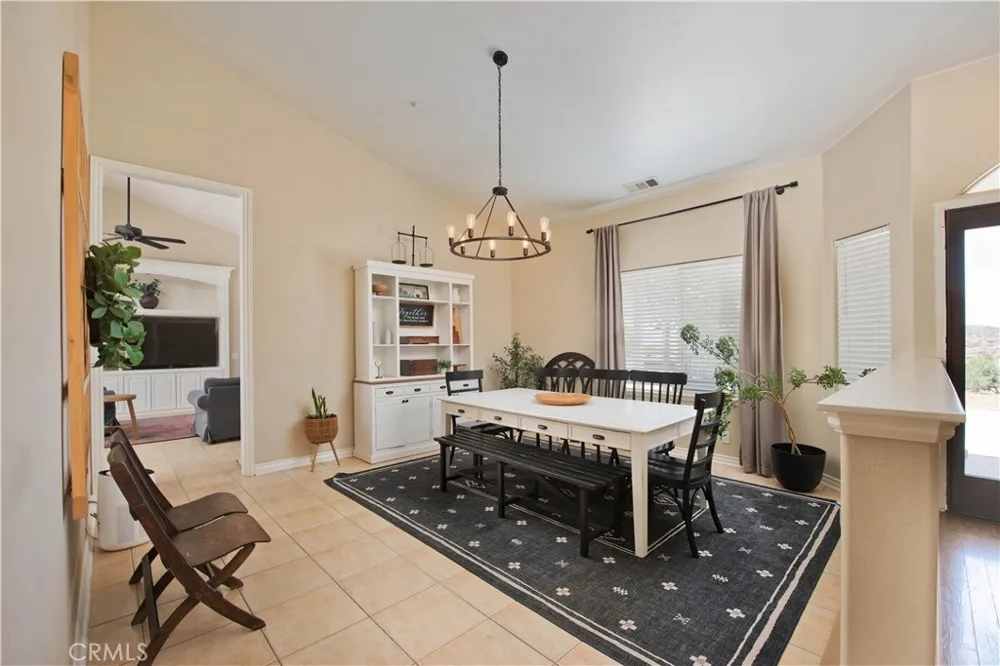 9726 Escondido Canyon Agua Dulce, CA 91390