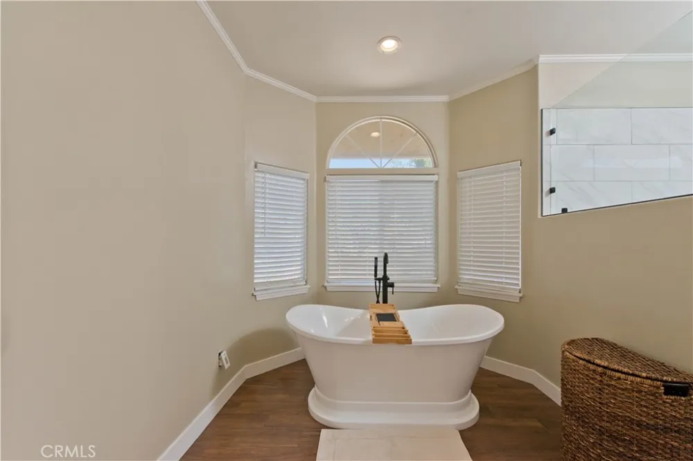 9726 Escondido Canyon Agua Dulce, CA 91390