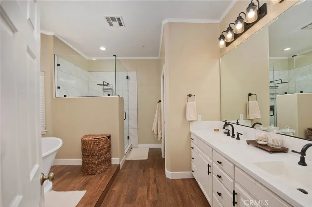9726 Escondido Canyon Agua Dulce, CA 91390