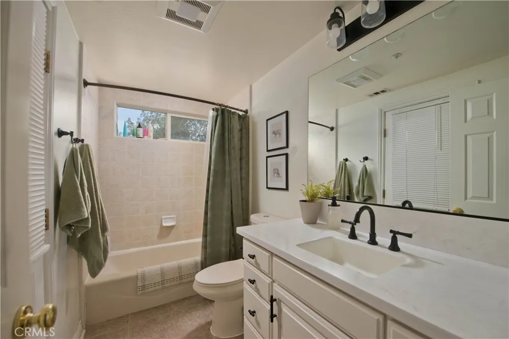 9726 Escondido Canyon Agua Dulce, CA 91390