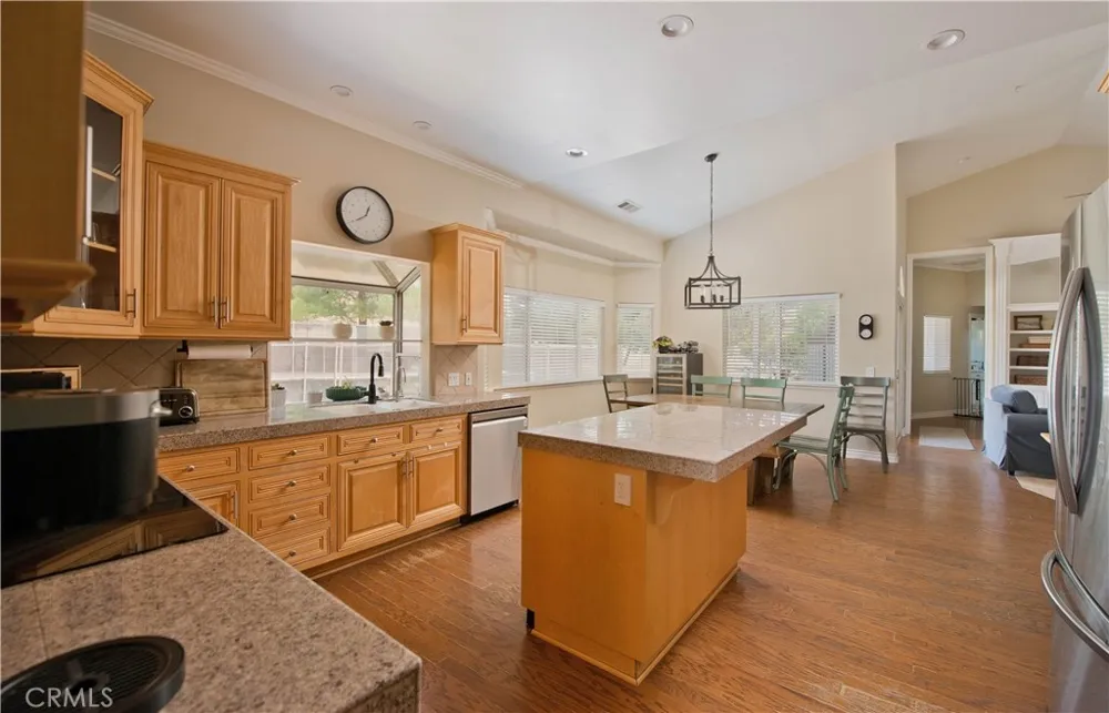9726 Escondido Canyon Agua Dulce, CA 91390