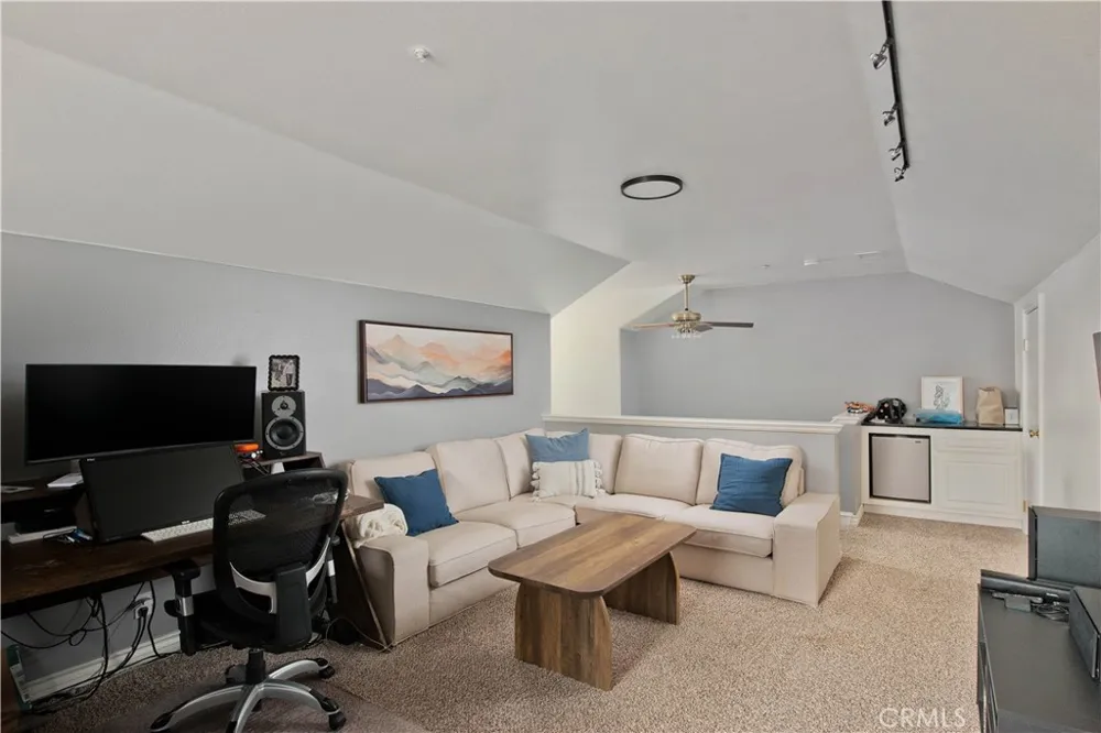 9726 Escondido Canyon Agua Dulce, CA 91390