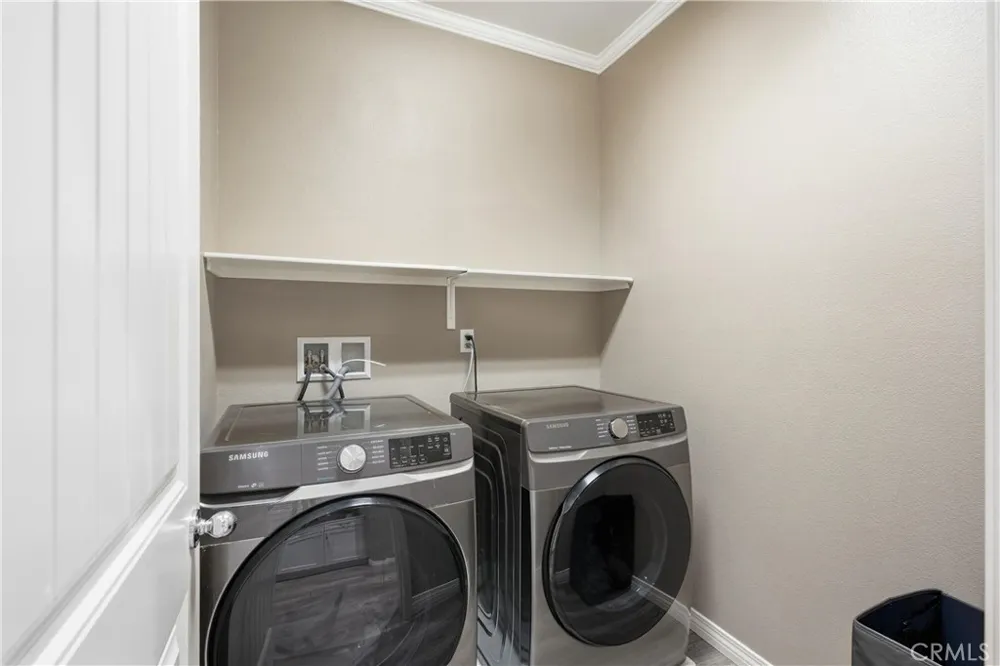 22077 Barrington Saugus, CA 91350
