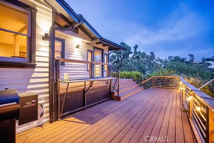 2597 Dearborn Drive Los Angeles, CA 90068