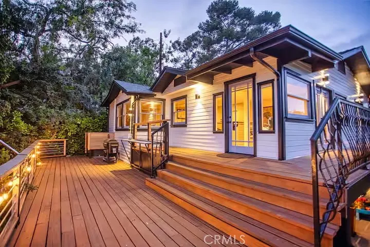 2597 Dearborn Drive Los Angeles, CA 90068
