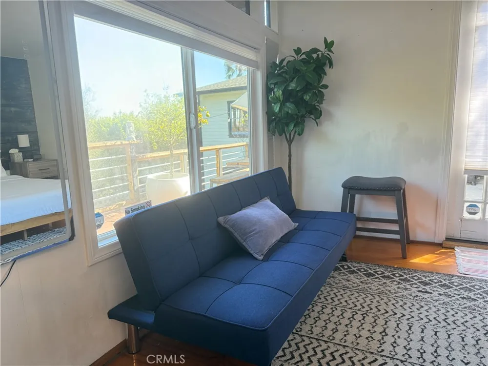 2597 Dearborn Drive Los Angeles, CA 90068