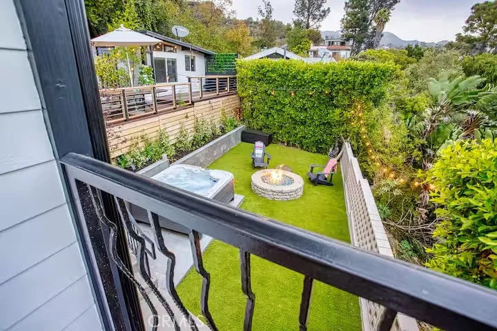 2597 Dearborn Drive Los Angeles, CA 90068