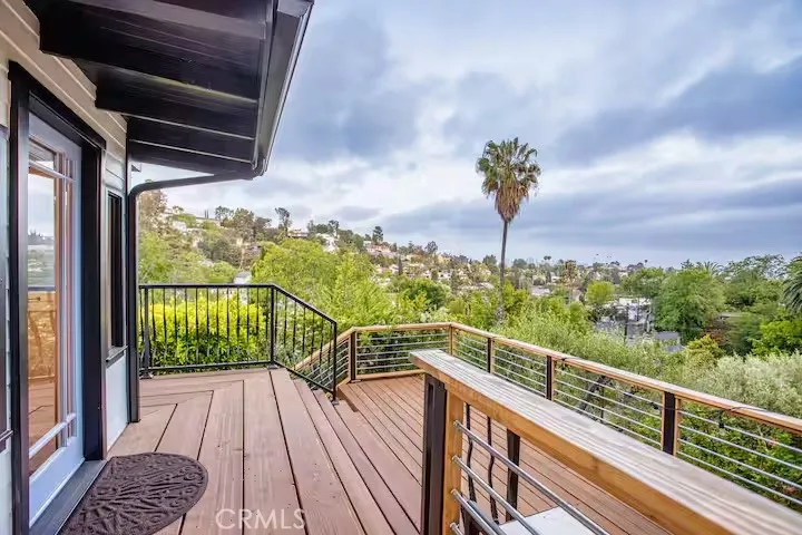 2597 Dearborn Drive Los Angeles, CA 90068