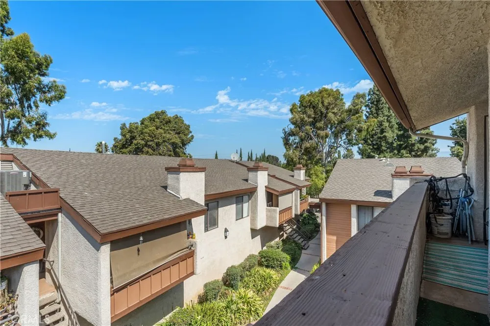 15155 Sherman Way #60 Van Nuys, CA 91405