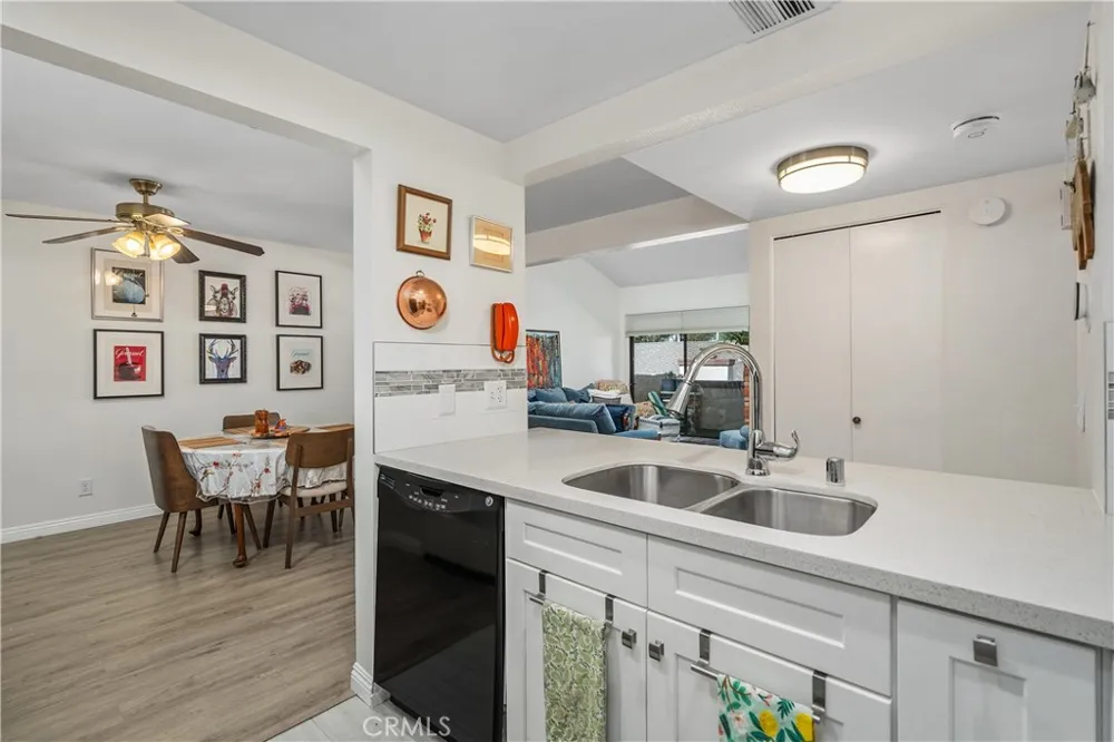 15155 Sherman Way #60 Van Nuys, CA 91405