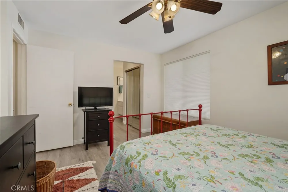 15155 Sherman Way #60 Van Nuys, CA 91405