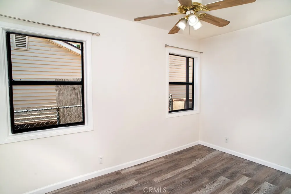 13271 Herron Sylmar, CA 91342