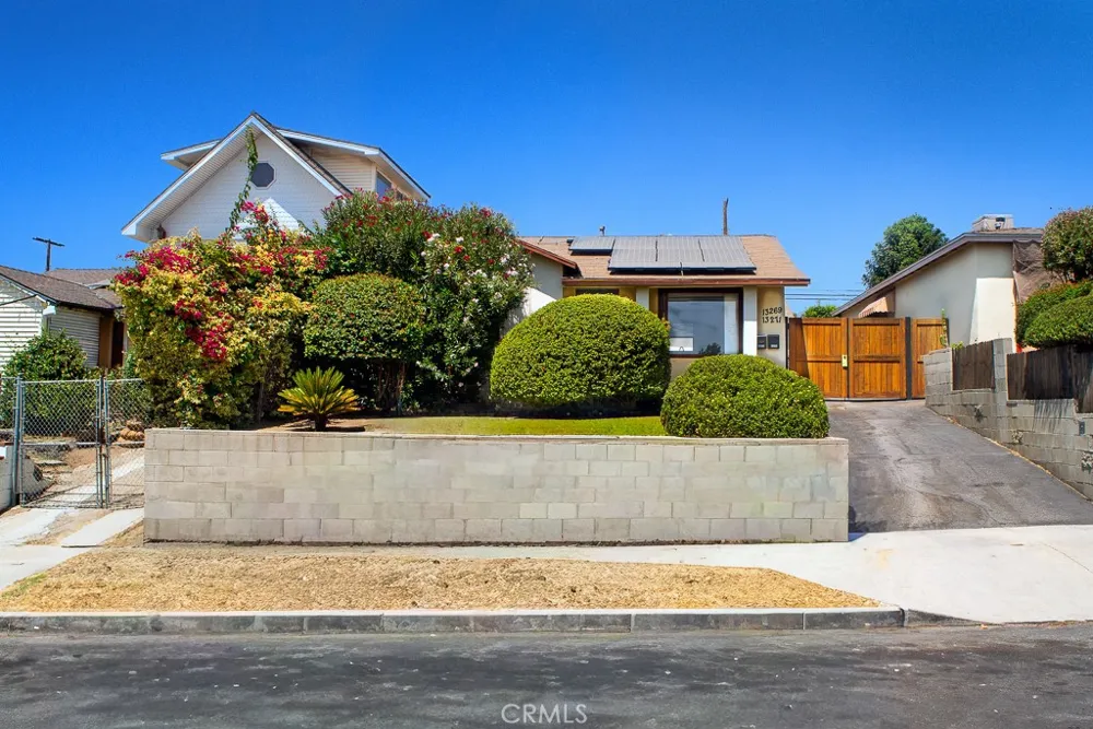 13271 Herron Sylmar, CA 91342