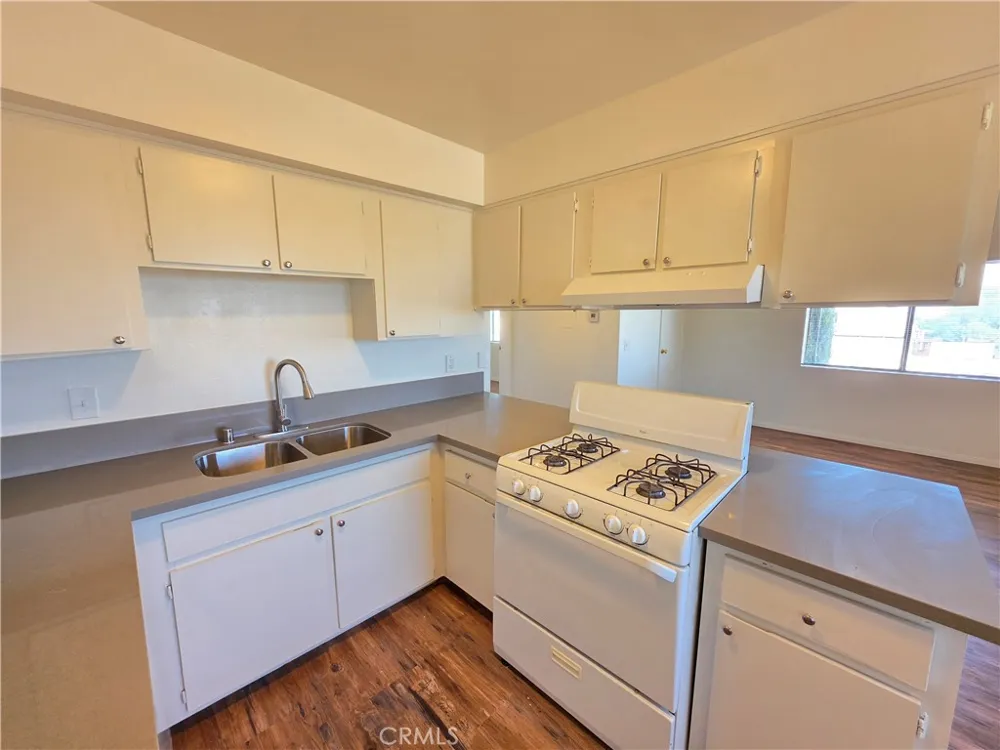 8342 Columbine Avenue #C California City, CA 93505