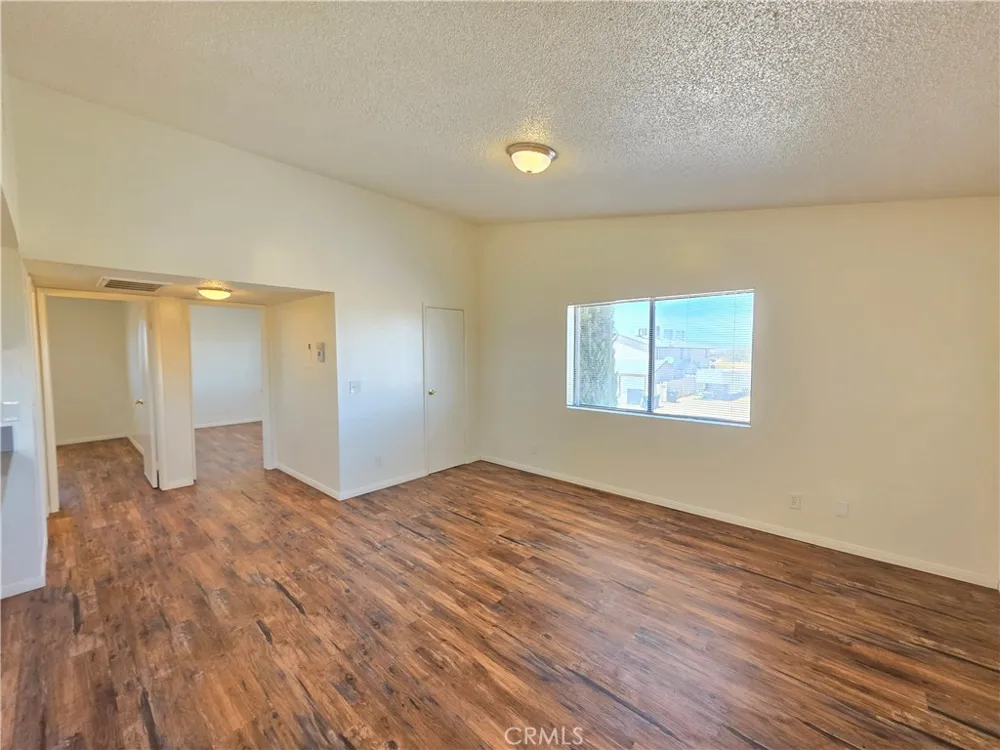 8342 Columbine Avenue #C California City, CA 93505