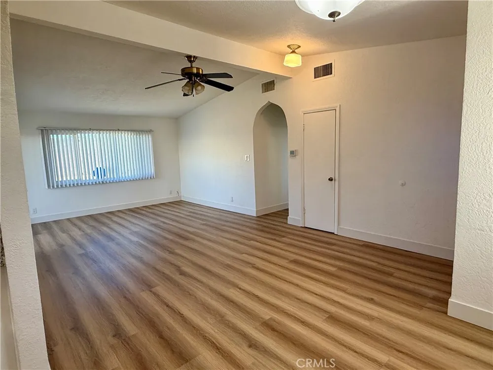 1016 W Avenue J14 Lancaster, CA 93534