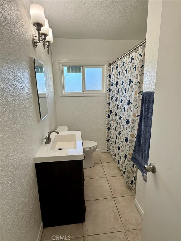 1016 W Avenue J14 Lancaster, CA 93534