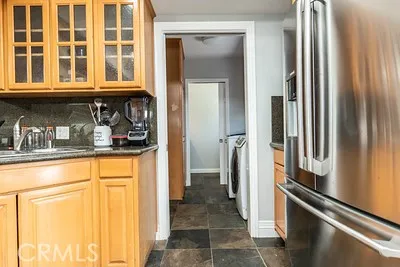 10461 Andora Chatsworth, CA 91311