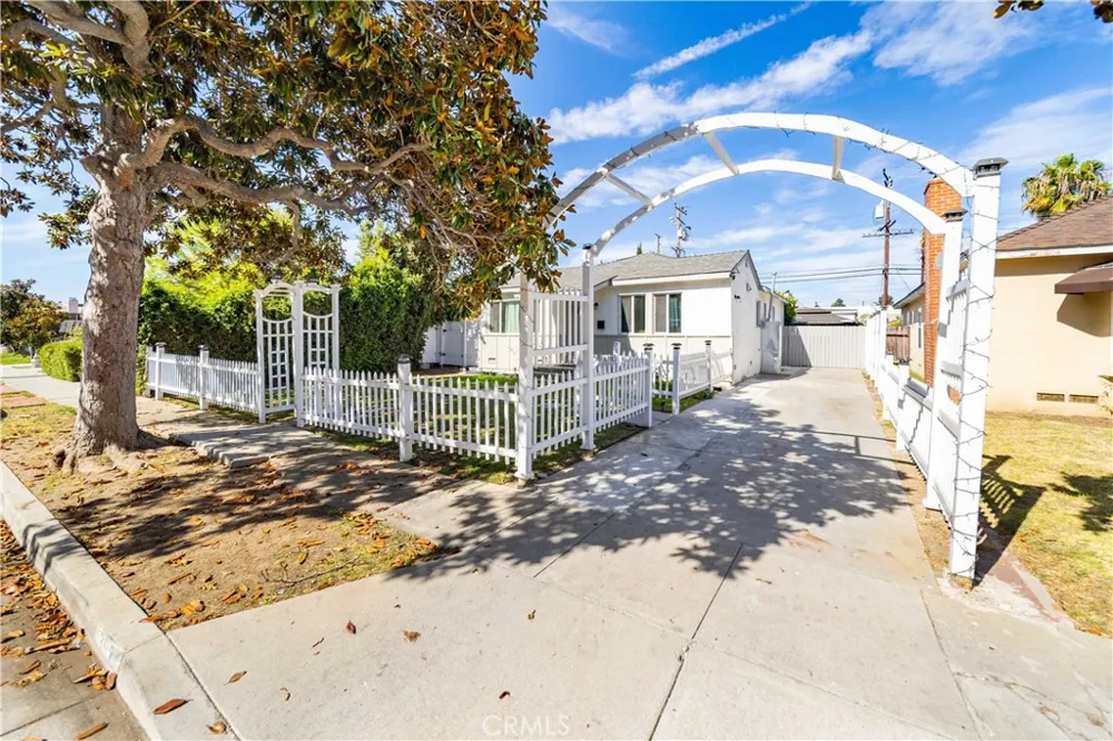 3934 Tuller Culver City, CA 90230