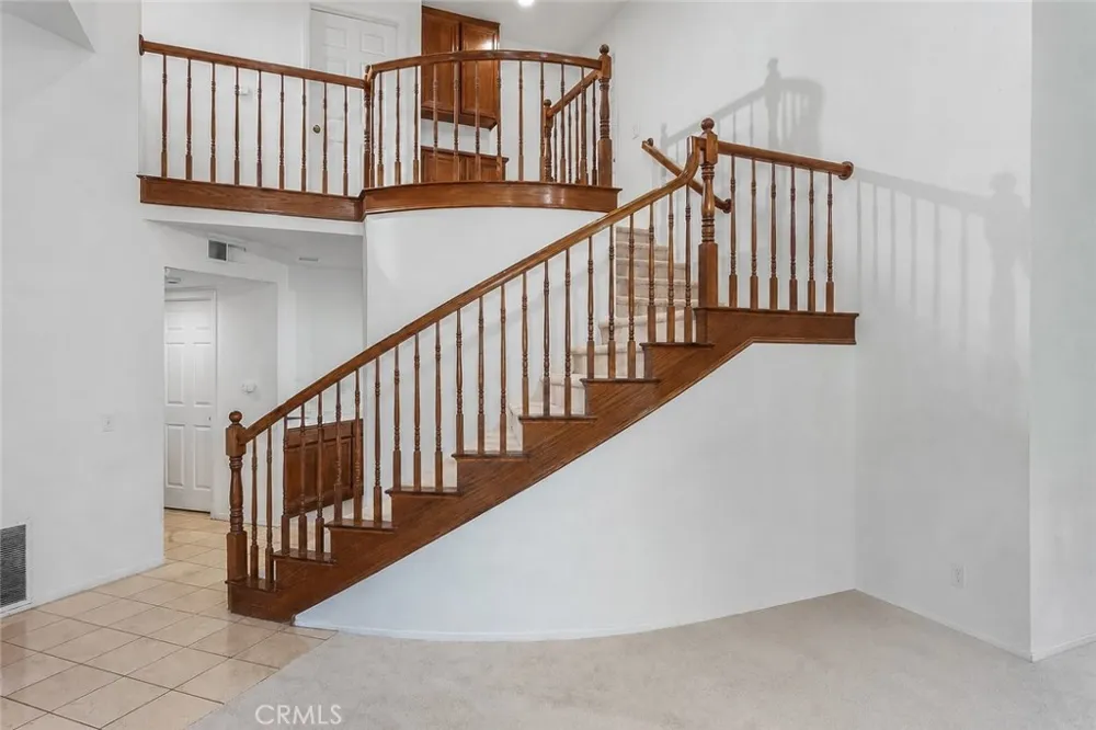 7221 Bouquet Drive West Hills, CA 91307