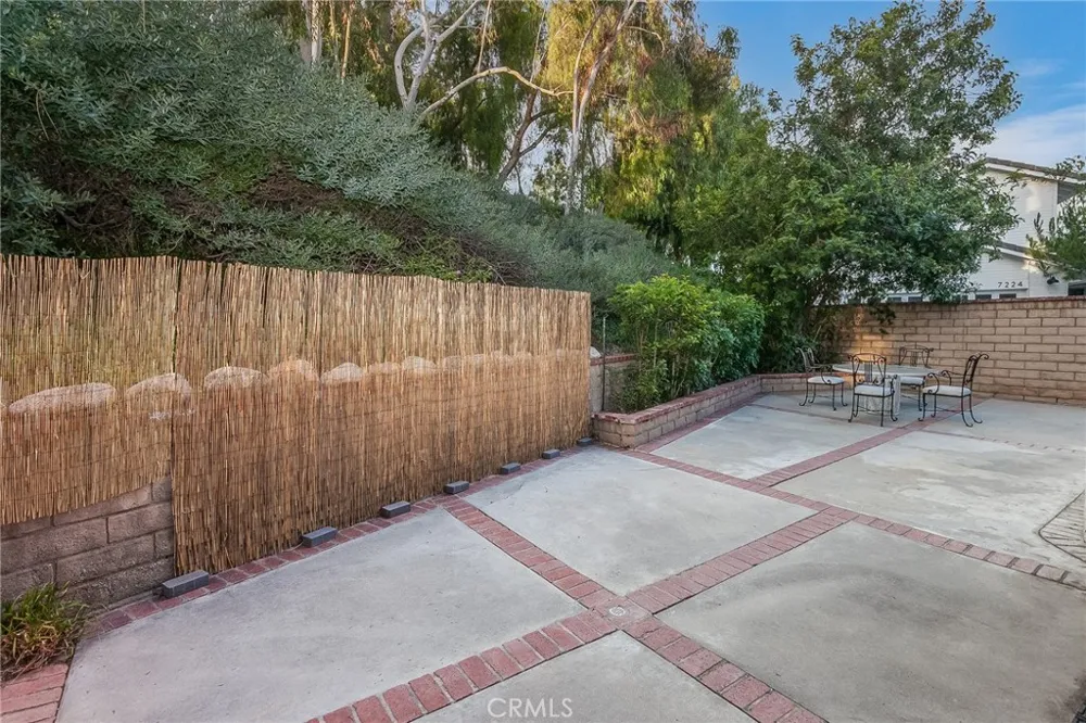 7221 Bouquet Drive West Hills, CA 91307