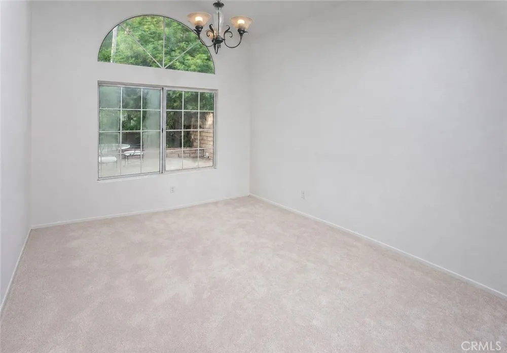 7221 Bouquet Drive West Hills, CA 91307