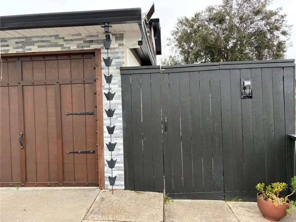 4424 Taft Richmond, CA 94804
