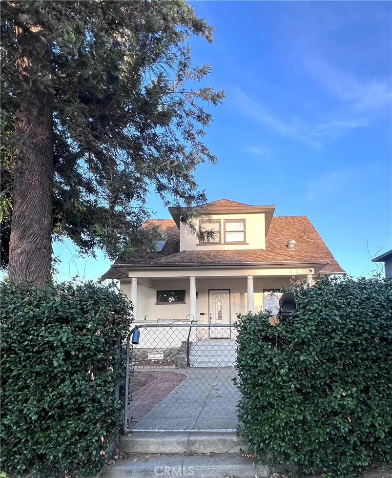 807 Gibbs Pomona, CA 91767