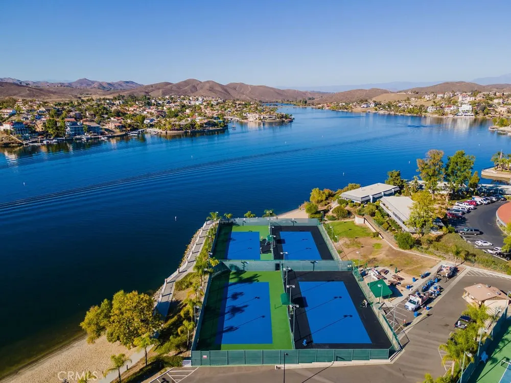 23874 Canyon Lake Canyon Lake, CA 92587