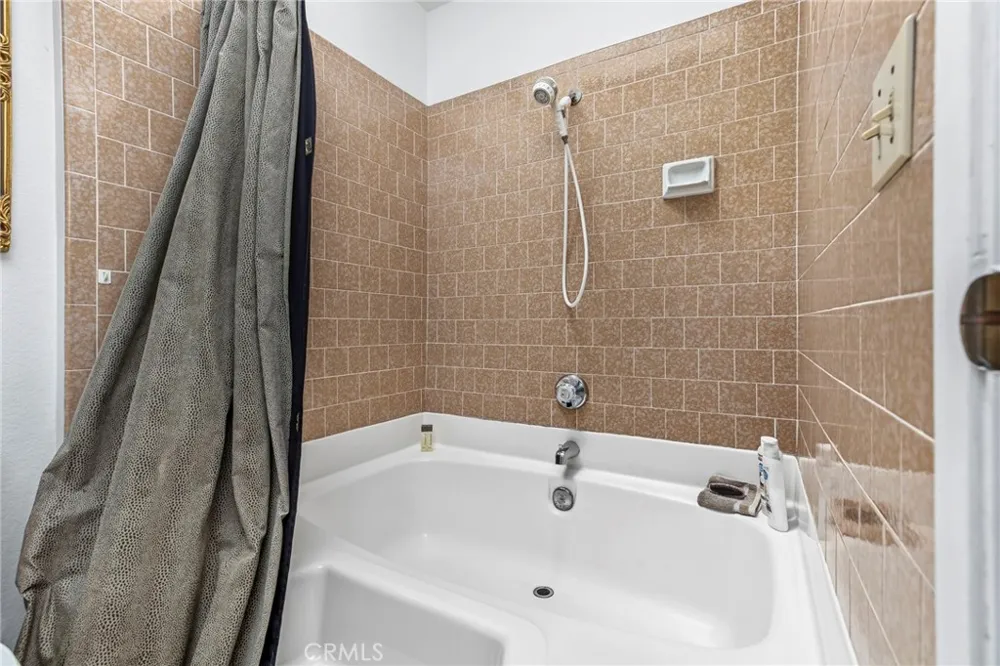 23874 Canyon Lake Canyon Lake, CA 92587