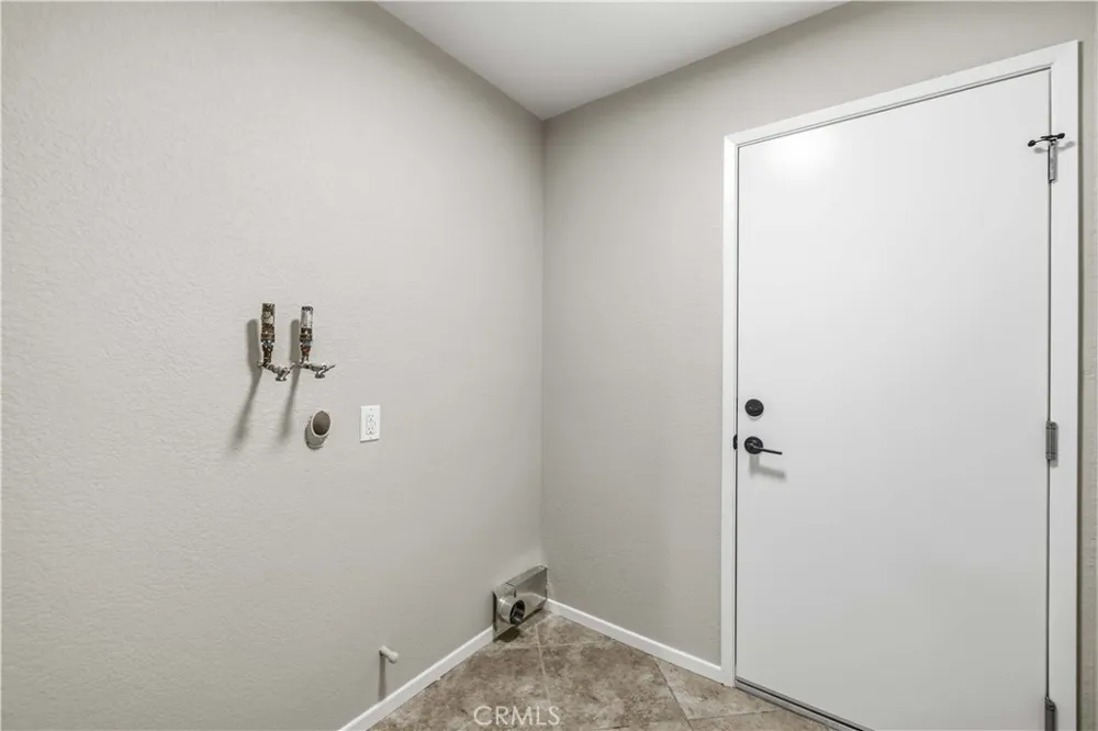 3304 E Avenue K4 Lancaster, CA 93535