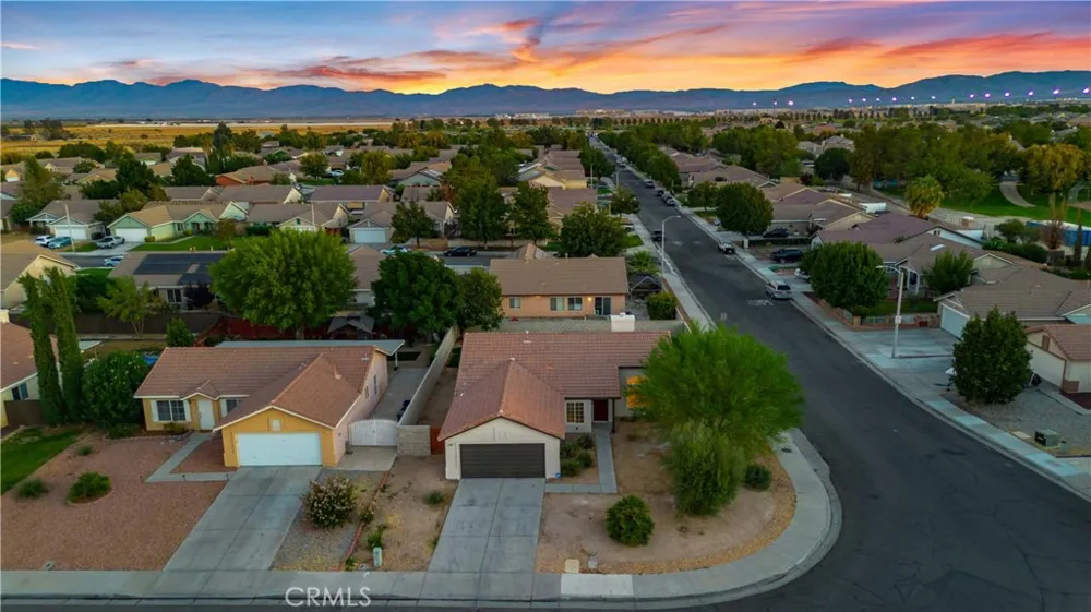 3304 E Avenue K4 Lancaster, CA 93535