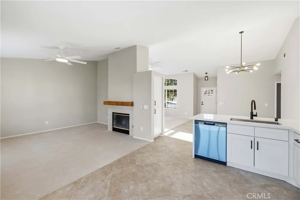 3304 E Avenue K4 Lancaster, CA 93535