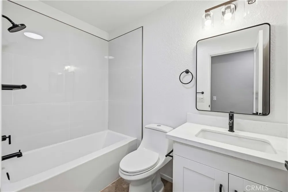 3304 E Avenue K4 Lancaster, CA 93535