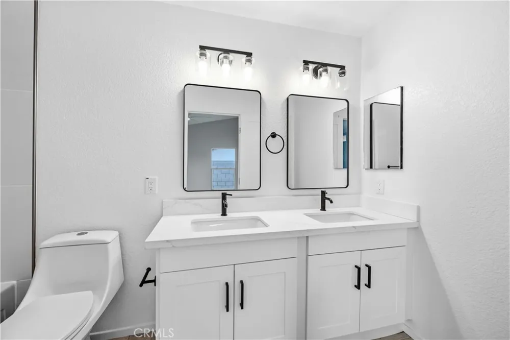 3304 E Avenue K4 Lancaster, CA 93535