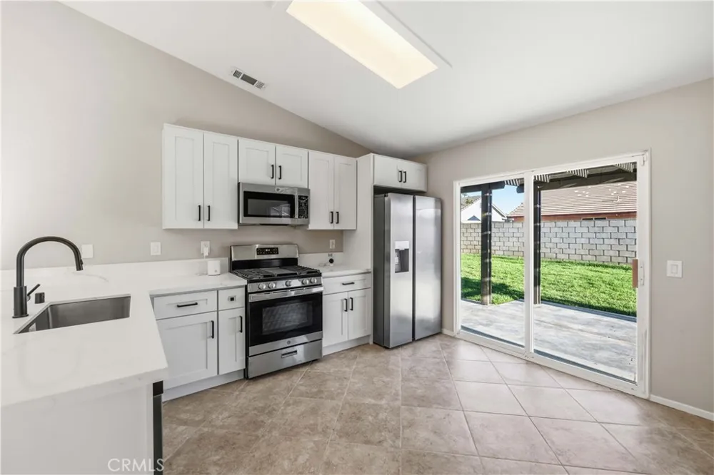 3304 E Avenue K4 Lancaster, CA 93535