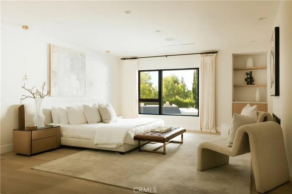 4072 Alonzo Avenue Encino, CA 91316