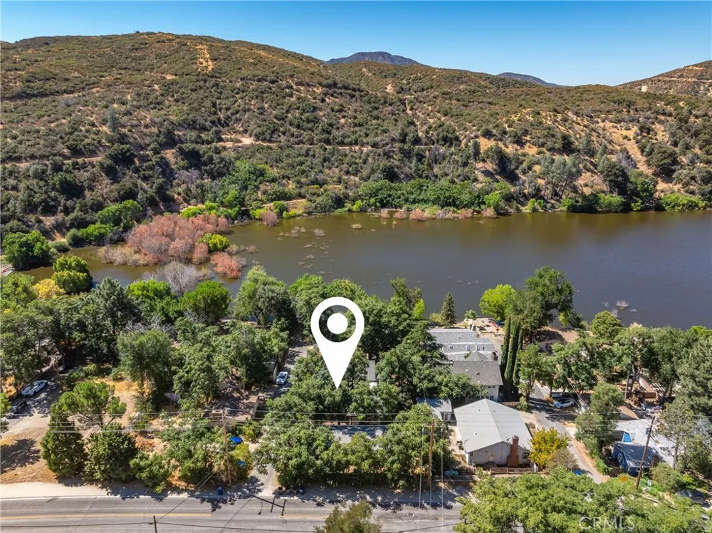 43695 Trail G Lake Hughes, CA 93532
