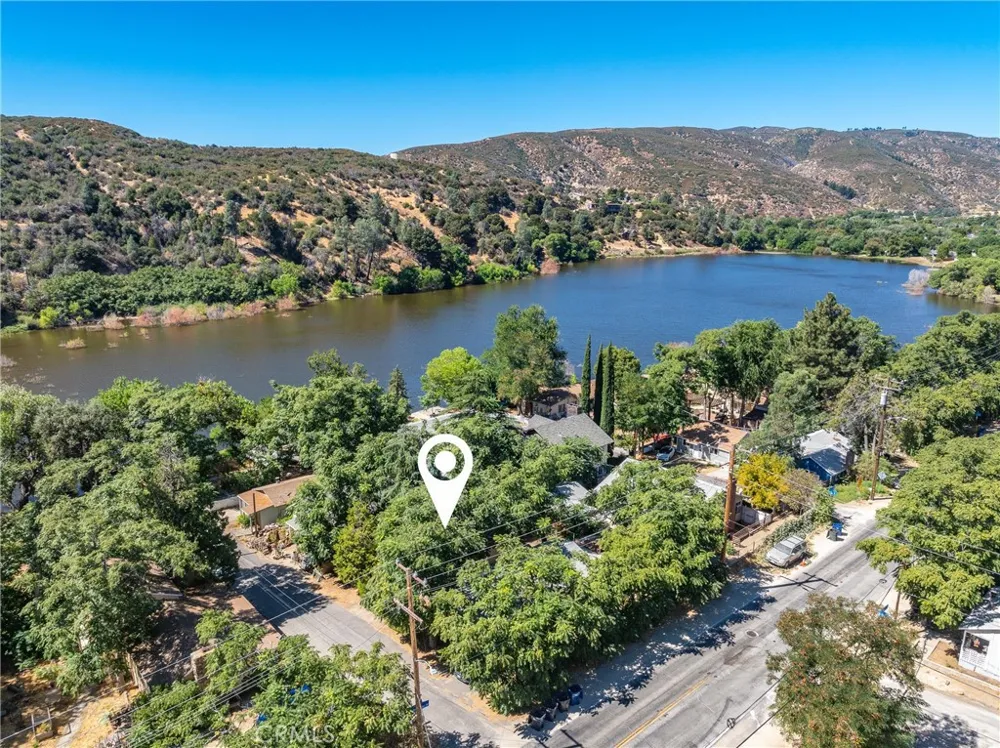 43695 Trail G Lake Hughes, CA 93532