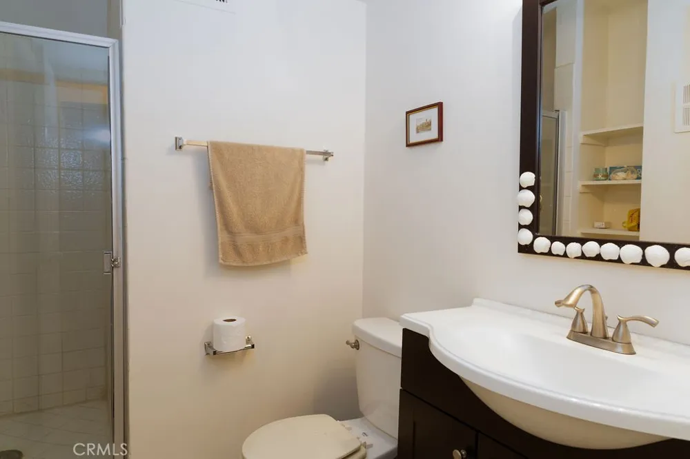 15344 Weddington Street #104 Sherman Oaks, CA 91411