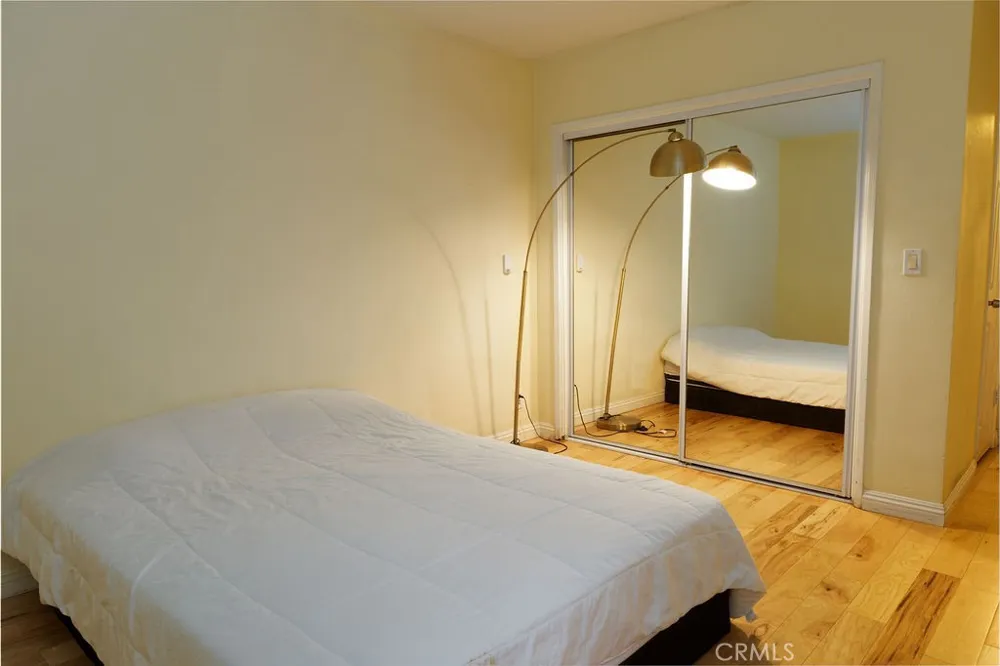 15344 Weddington Street #104 Sherman Oaks, CA 91411