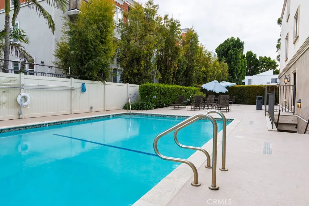 15344 Weddington Street #104 Sherman Oaks, CA 91411