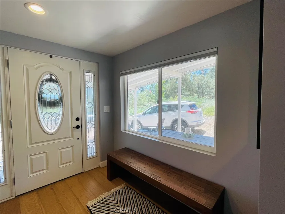 1753 Pineridge Frazier Park, CA 93225