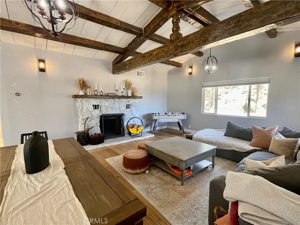 1753 Pineridge Frazier Park, CA 93225