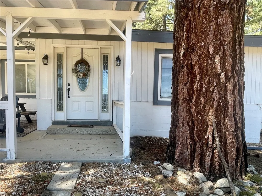 1753 Pineridge Frazier Park, CA 93225