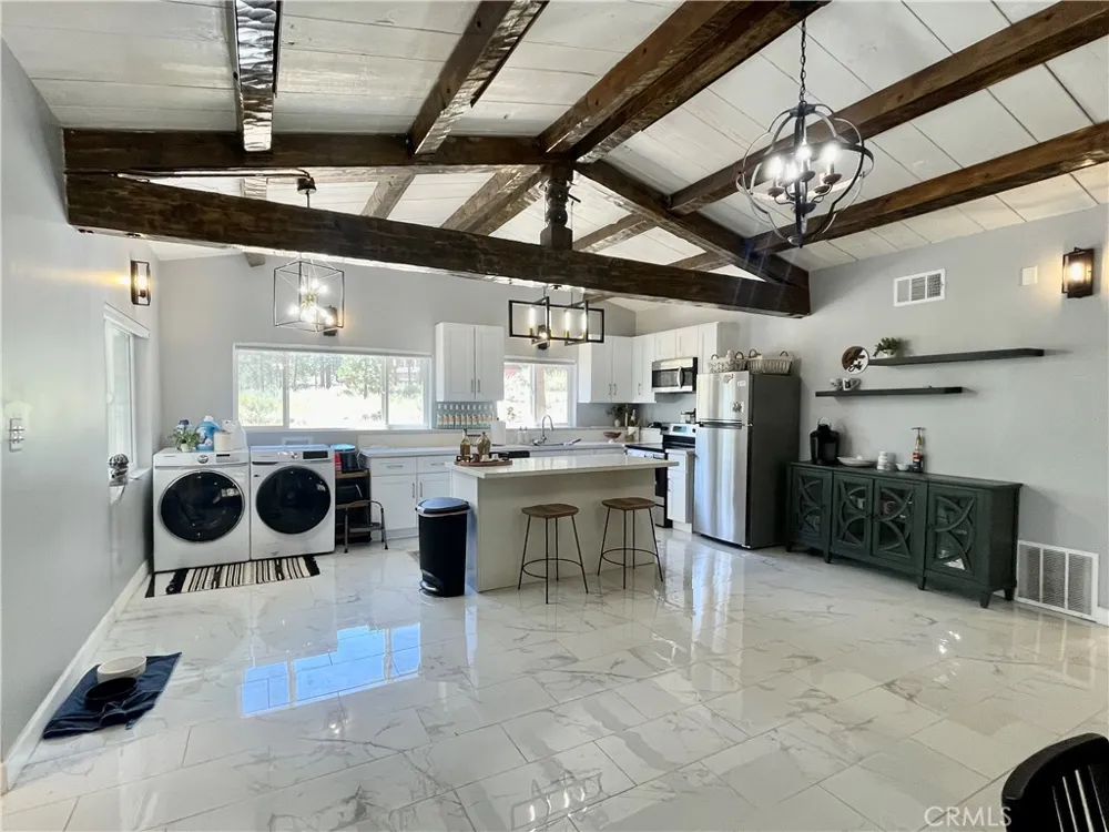 1753 Pineridge Frazier Park, CA 93225